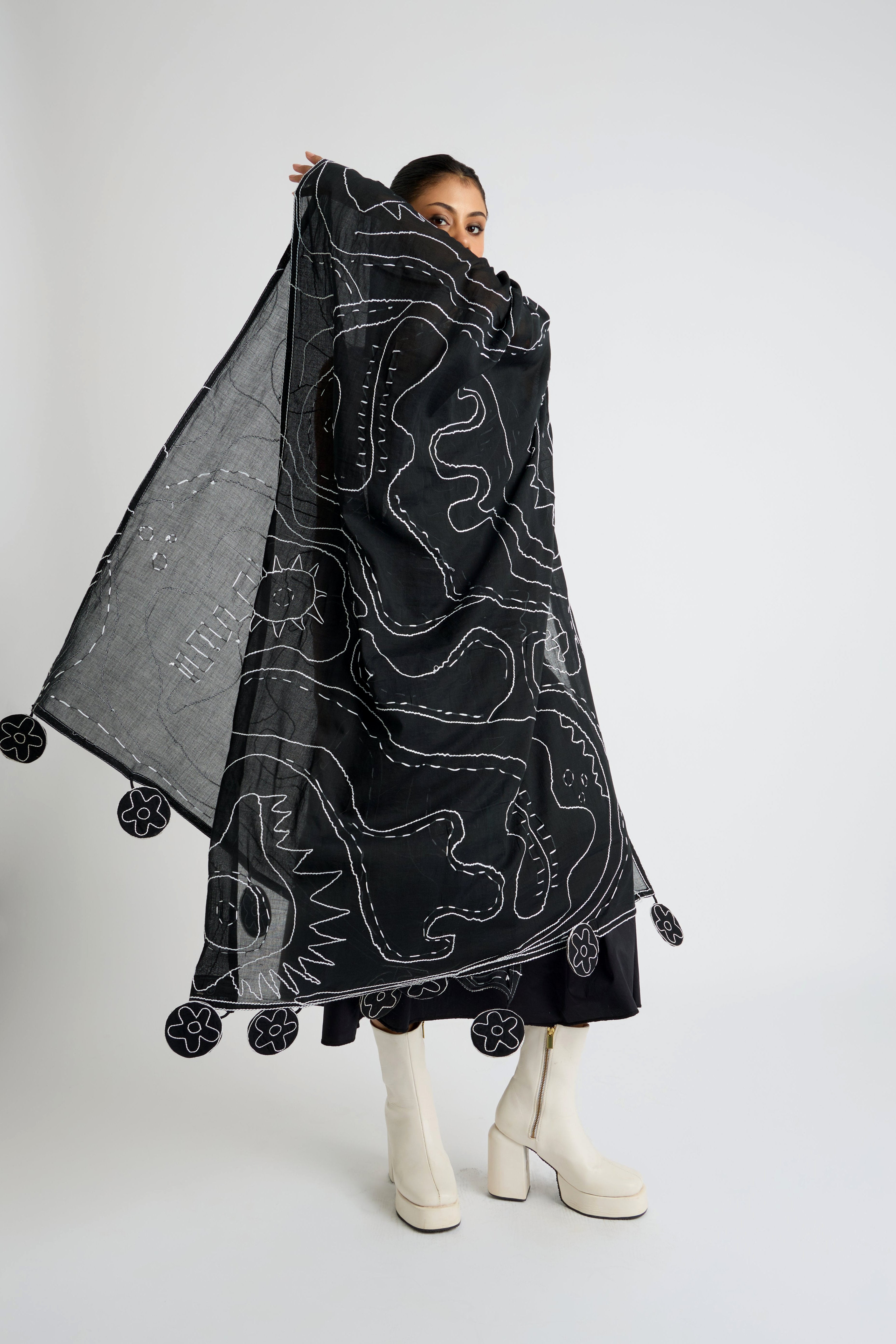 FACELESS DUPATTA